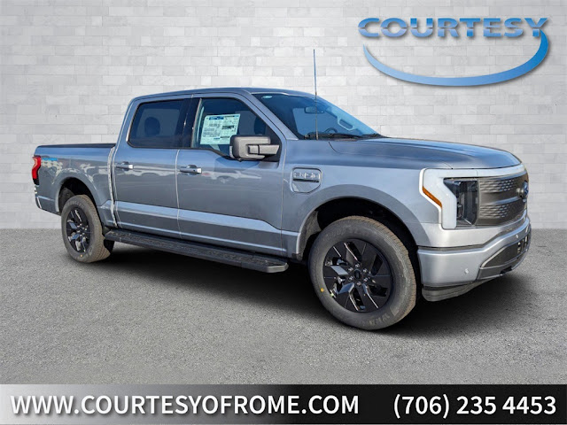 2023 Ford F-150 Lightning XLT