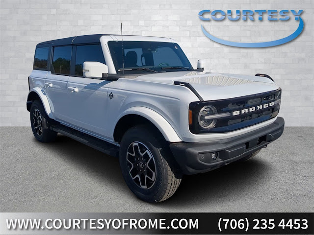 2024 Ford Bronco Outer Banks