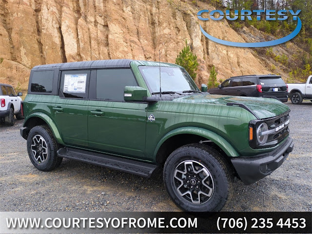 2025 Ford Bronco Outer Banks